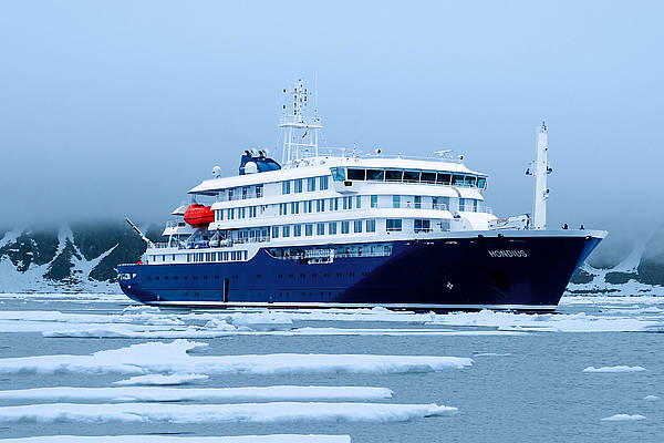 Hondius Expedition cruise vessel